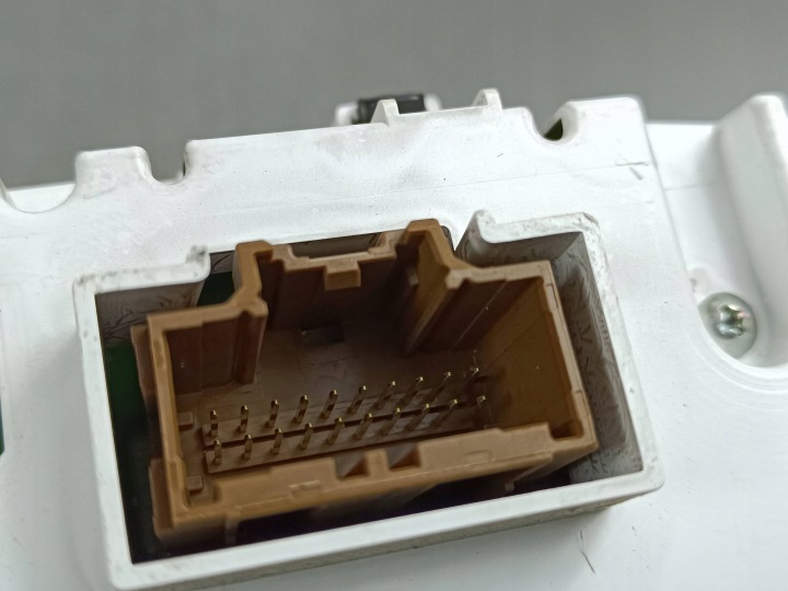 2015 JEEP GRAND CHEROKEE COMPTEUR 0098866600073