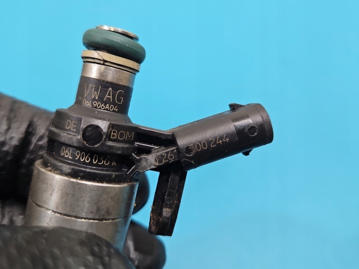 INJECTEUR AUDI A4 B9 0261500244 06L906036K 2.0 TFSI