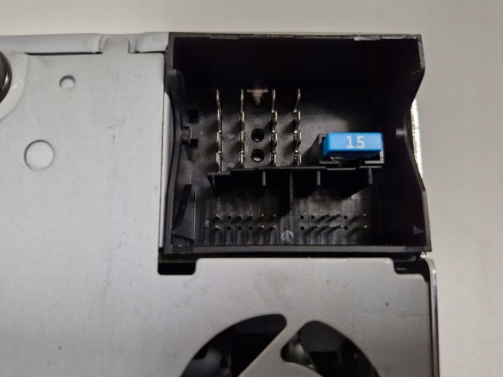 OPEL ANTARA I 1 LIFT RADIO CD40 USB 95077041