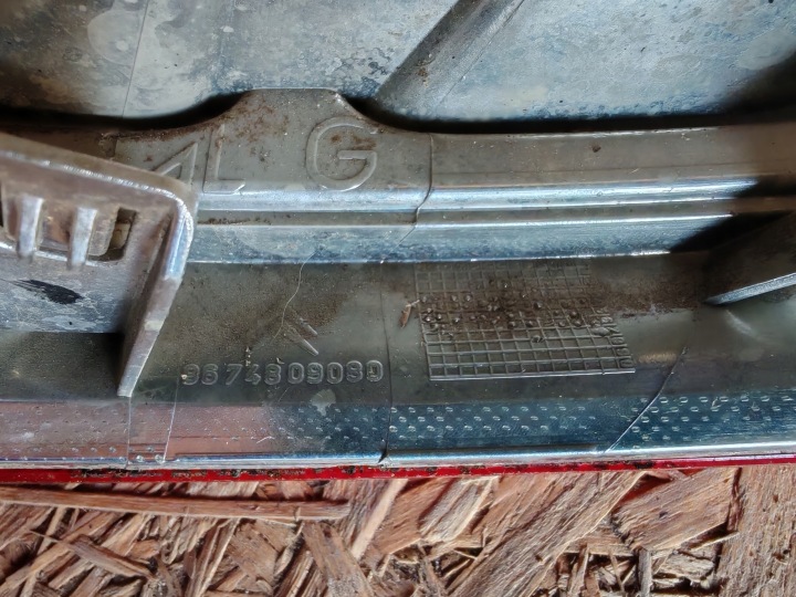 PHARE GAUCHE ARRIÈRE CITROEN C-ELYSEE 9674809080