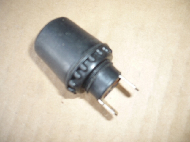 BOUTON DÉMARREUR AVEC KAPTURKIEM 12V/24V 50457870