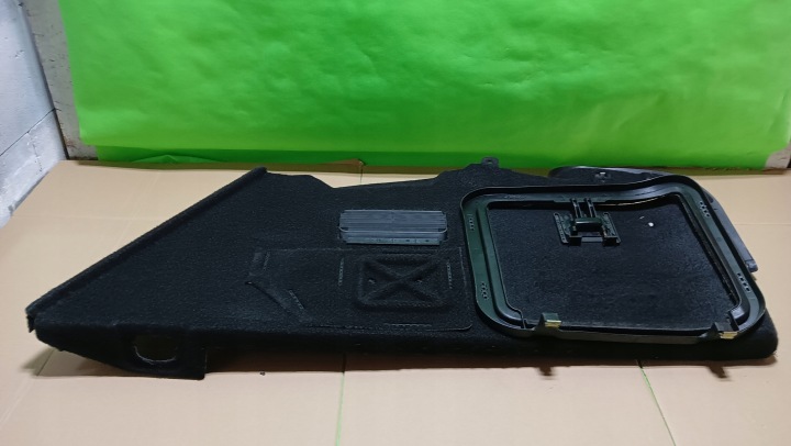 AUDI A6 C5 COLLECTEUR COUVERCLES DE COFFRE GAUCHE BERLINE INSERT 98R