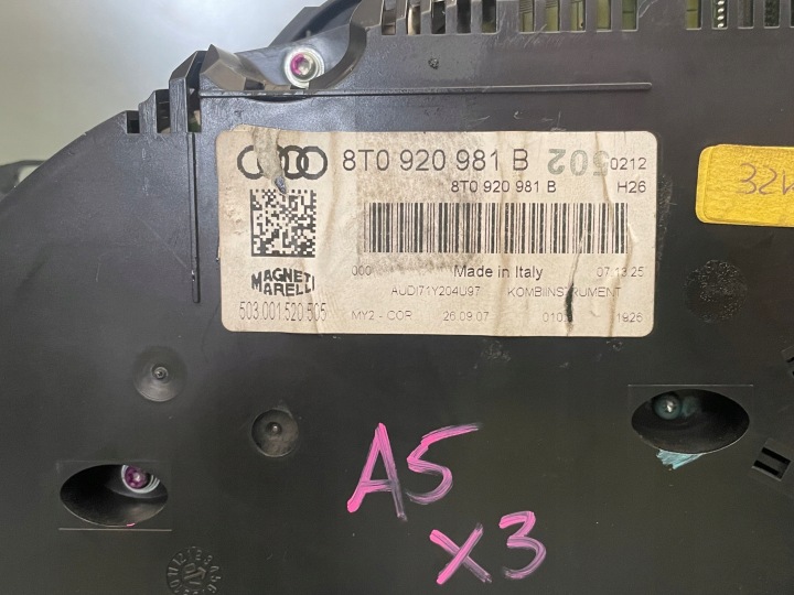 COMPTEUR COMPTEUR ANGLAIS AUDI OE 8T0920981B