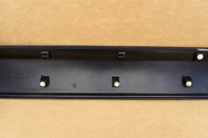 NISSAN QASHQAI I J10 MOULURE PORTES GAUCHE AVANT AVANT 80871BR01A