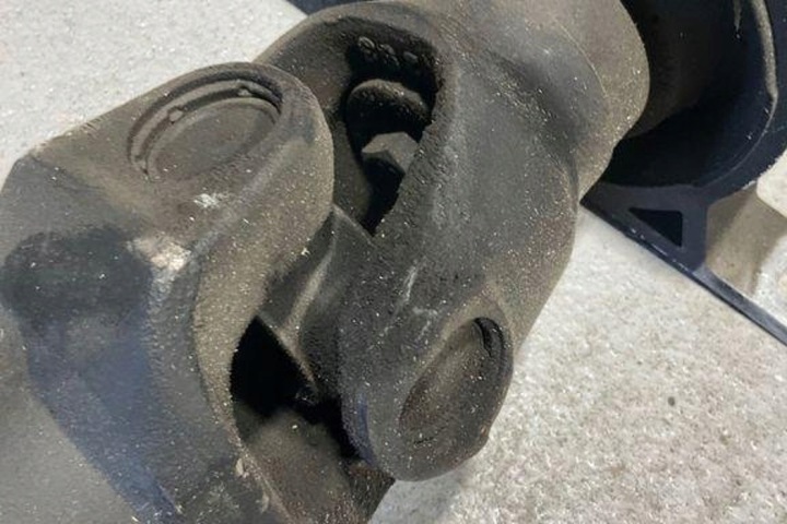 ARBRE DE TRANSMISSION BMW 5 (E60) 7576478 4.8L GASOLINE 2009