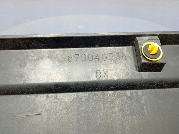 MASERATI LEVANTE MOULURE SEUIL REVÊTEMENT SEUIL DROITE 670040336