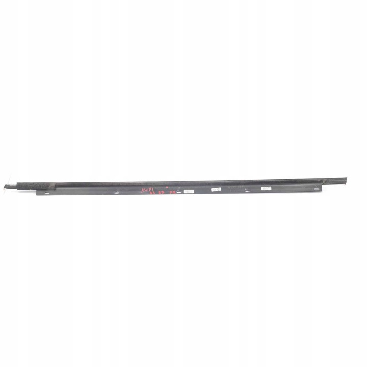 AUDI A4 B7 MOULURE VITRES PORTES DROIT AVANT CHROME