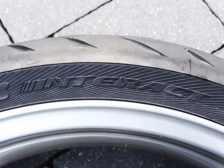 JANTE AVANT AVANT 17 X 3.50 KOLO TRIUMPH SPEED TRIPLE 1050 05