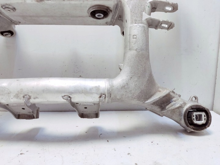 BMW G30 G31 G16 CHÂSSIS CHÂSSIS POUTRE ARRIÈRE ARRIÈRE 6861201 6866424 6886229