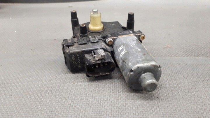 4B0959802B PETIT MOTEUR VITRES DROIT ARRIÈRE AUDI A6 C5 01R