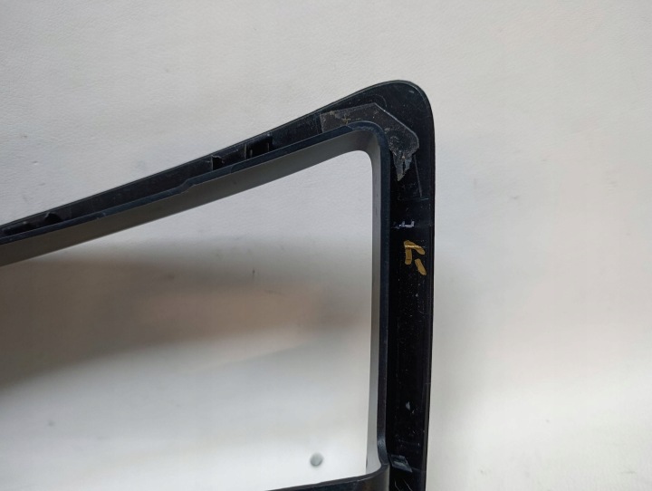 CHÂSSIS GRILLE PHARES AVANT DROITE LAND ROVER DEFENDER II 2 L8B2-13C024-AE