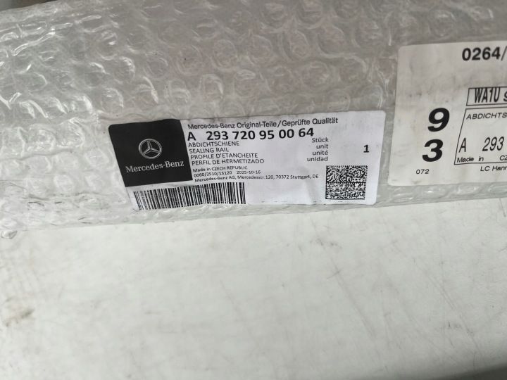 MERCEDES EQC W243 MOULURE RACLOIR PORTES AVANT GAUCHE A2937209500 NEUF