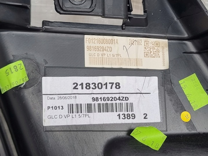 GARNITURE COLLECTEUR COUVERCLES DE COFFRE DROIT ARRIÈRE OPEL COMBO E 98169204ZD