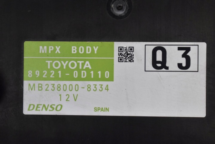 MODULE CONFORT 89221-0D110 TOYOTA YARIS 3 III 1.0 VVT-I 69 KM 10-14