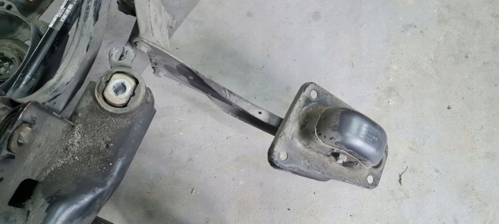 S3 8V BERLINE A3 CHÂSSIS CHÂSSIS POUTRE SUSPENSION ARRIÈRE 2.0 TFSI QUATTRO