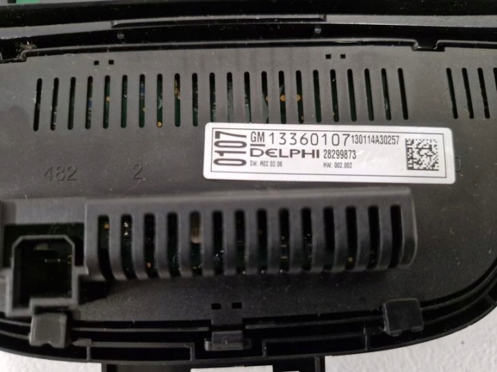 OPEL ASTRA 4 IV J PANNEAU CLIMATISATION CONDUIT D'AIR RADIO CHAUFFAGE SIÈGES 13360107