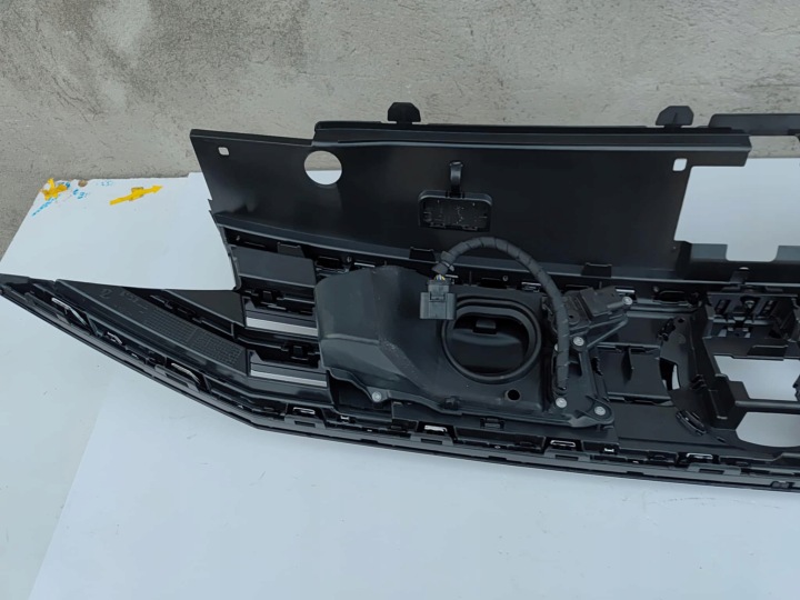 VOLKSWAGEN PASSAT B8 LIFT GTE GRILLE CALANDRE PARE-CHOCS AVANT NEUF OE 7139