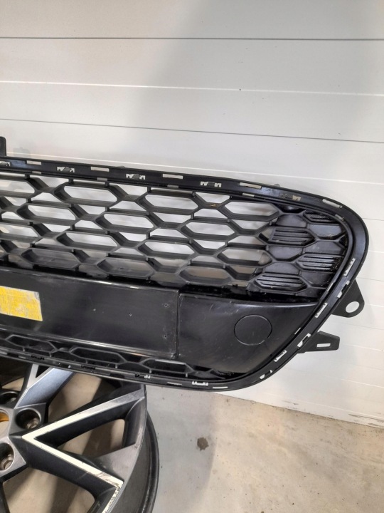 GRILLE CALANDRE CITROEN C3 II 9685359677