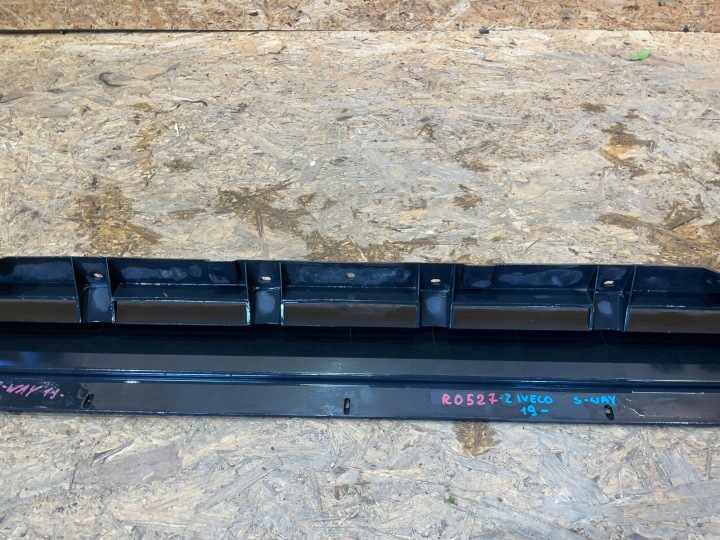 IVECO S-WAY SWAY 19- SPOILER MOULURE DOUBLURE PARE-CHOCS AVANT AVANT