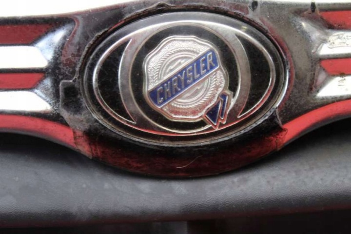 CALANDRE GRILLE NOIRE 04857960AA CHRYSLER GRAND VOYAGER 4 IV LIFT 04-07