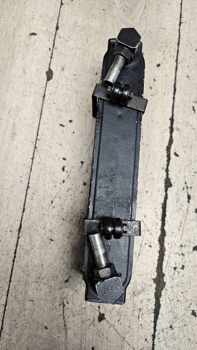 RADIATEUR HUILES TRIUMPH TRIDENT