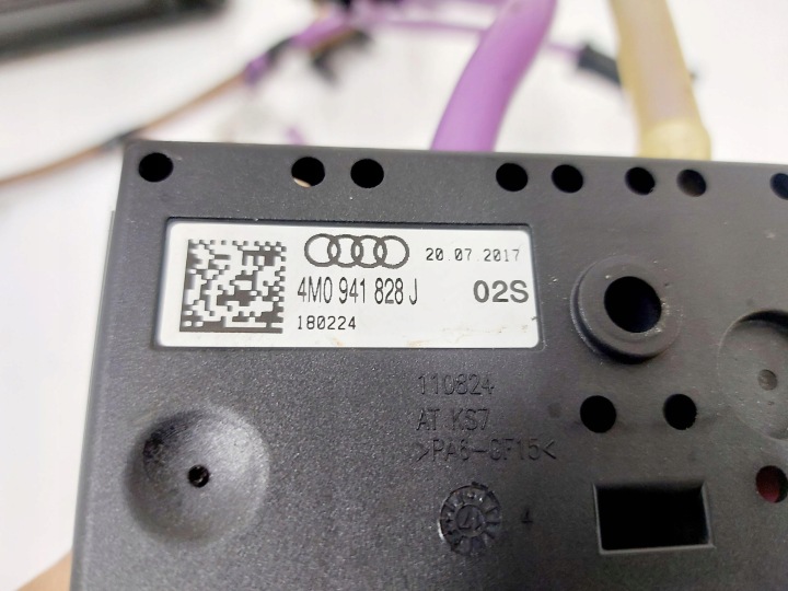 AUDI SQ7 Q7 4M 17R. BATTERIE BATTERIE 4M0915105B
