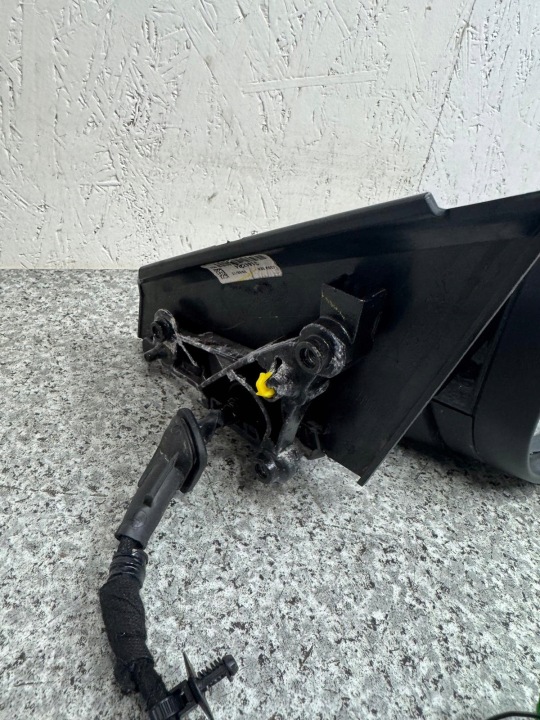 RÉTROVISEUR DROIT 8 GOUPILLE VOLVO V40 II 2012-2018 LIFT 31442244