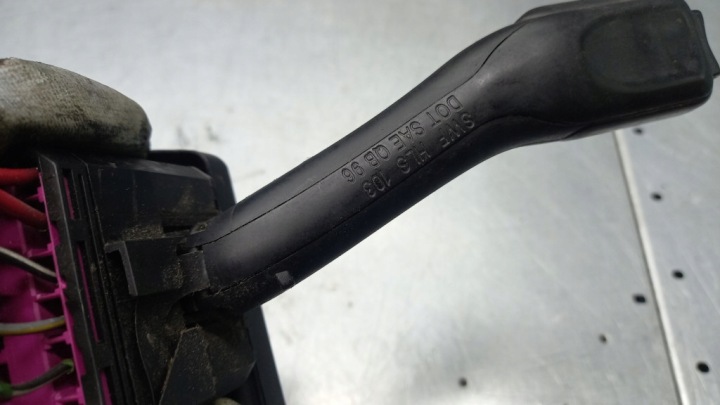 COMMUTATEUR COMPOSITE VW PASSAT B5 RESTYLAGE 1.9TDI BERLINE 01R 1J0959654