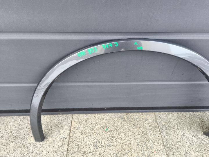 MOULURE REVÊTEMENT SUR AILE AVANT GAUCHE AUDI Q7 4M0 4M0853717J 4M0 853 717J