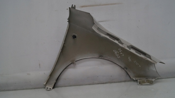 SKODA FABIA II LIFT ROOMSTER LIFT 10-14 AILE GAUCHE SCOUT