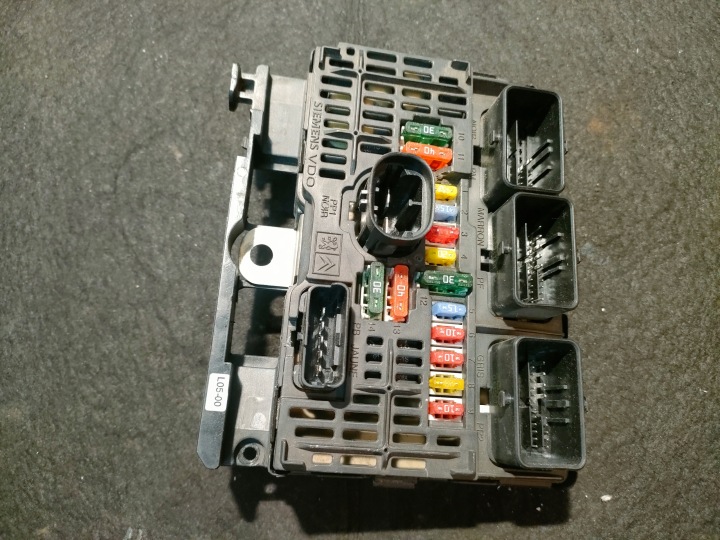 CITROEN PEUGEOT FIAT LANCIA MODULE BSM L05-00 9661682880