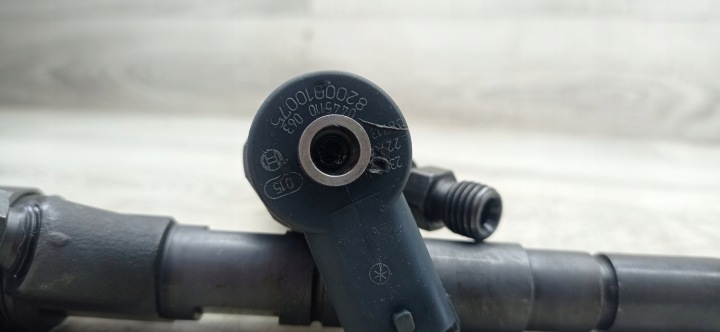 VIVARO TRAFIC PRIMASTAR 2.5 G9U INJECTEUR SUR RÉGÉNÉRATION 0445110063