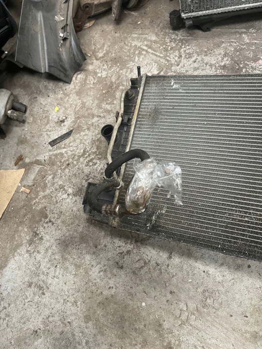 OPEL VECTRA C SIGNUM 1.9 CDTI RADIATEUR EAU AUTOMATE CONDUITES DE DÉRIVATION 13156387