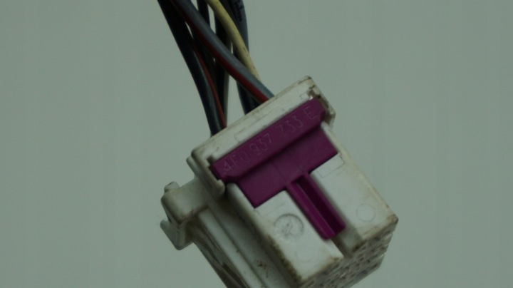 AUDI VOLKSWAGEN SEAT SKODA PUCE PUCE RACCORD 4F0937733E