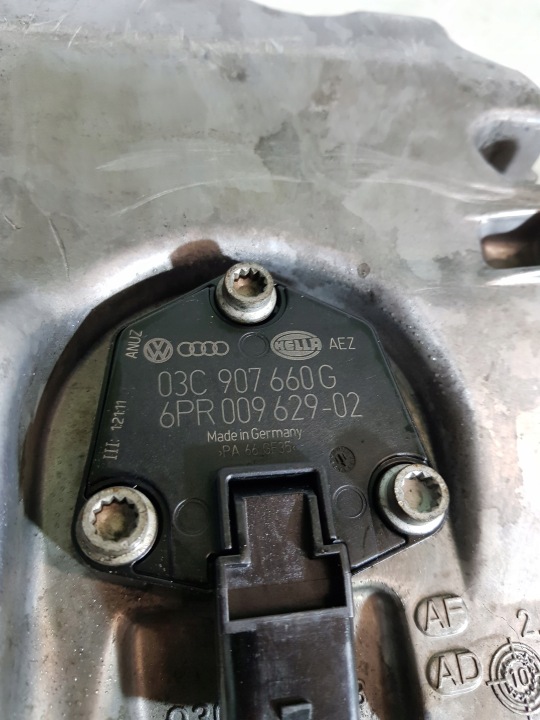 CARTER HUILES CAPTEUR 03G103603AF AUDI SEAT VW SKODA 2.0 TDI CFH