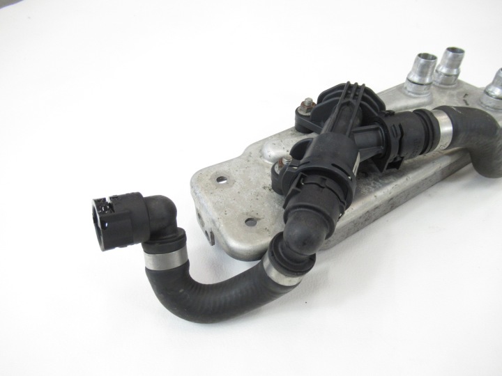 ÉCHANGEUR DE CHALEUR BMW F01 F02 F06 F10 12 F13 N63 V8