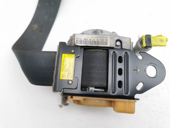 TOYOTA AVENSIS T250 2008 GAUCHE CÔTÉ CEINTURES DE SÉCURITÉ