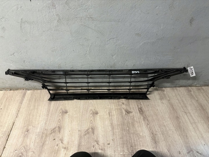 TOYOTA YARIS IV GRILLE PARE-CHOCS AVANT 53112-0D810