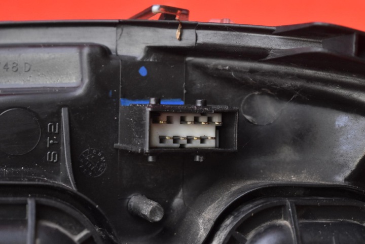 PROJECTEUR DROIT PHARE AVANT EUROPE 9647214180 CITROEN C3 1 I 02-10