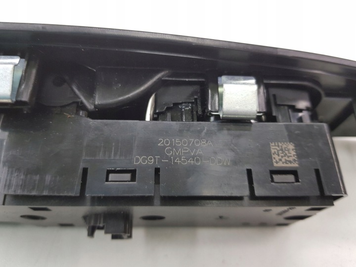 FORD MONDEO MK V COMMUTATEUR VITRE 2015 DS7314A563