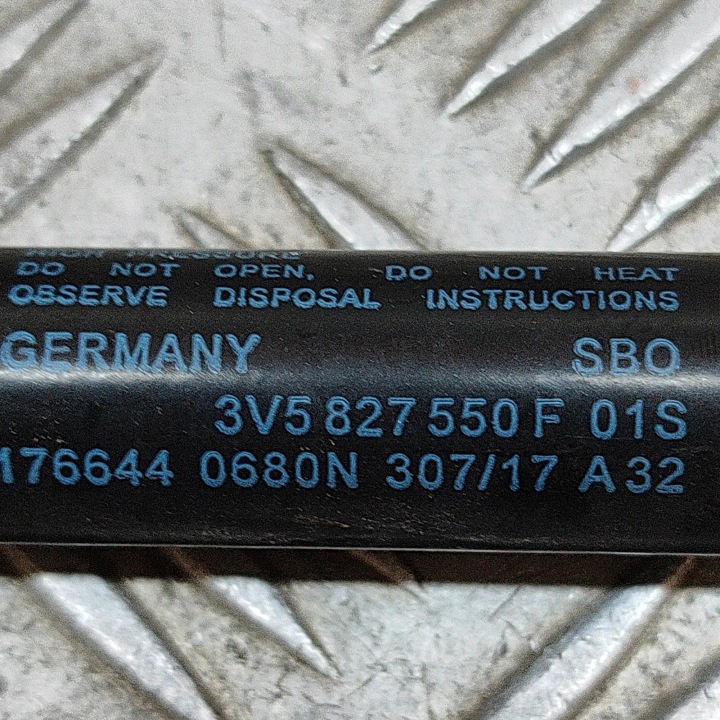 GAUCHE SERVOMOTEUR COUVERCLES DE COFFRE COUVERCLES DE COFFRE SKODA SUPERB III ESTATE (3V5) 3V5827550F 1.6L