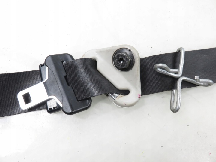 COURROIE DROIT AVANT PEUGEOT 207 SW 96498058XX