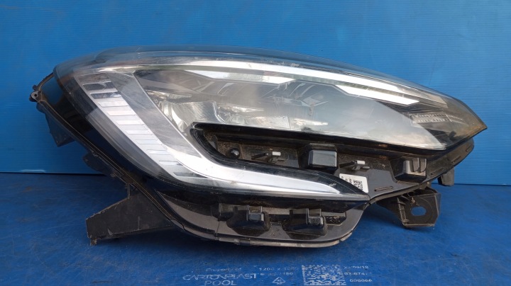 PHARE DROIT AVANT EUROPE 260108676R RENAULT CLIO V 5 COMPLET LED