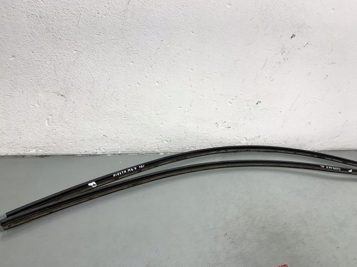 BAGUETTES TOITS FORD FIESTA MK7 1.4 TDCI 12 R
