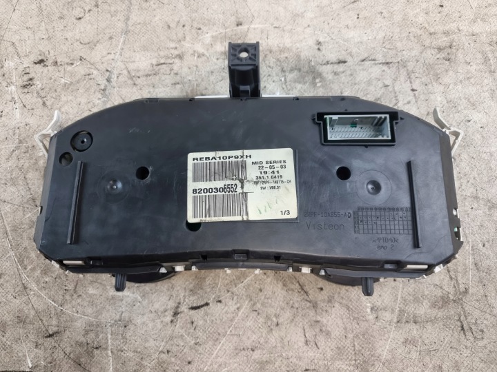 COMPTEUR RENAULT OE 8200306552
