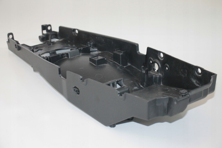 BMW R 1200 RS 15-18 PASSAGE DE ROUE REMPLISSAGE PLASTIQUE