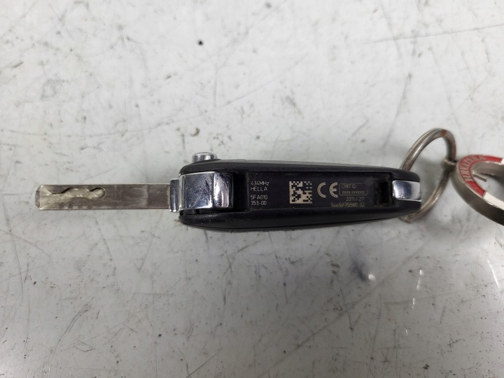 PEUGEOT 508 11R 1.6 THP 156 KM 5F02 ORDINATEUR CONTACTEUR D'ALLUMAGE FUSIBLE 0261S06632