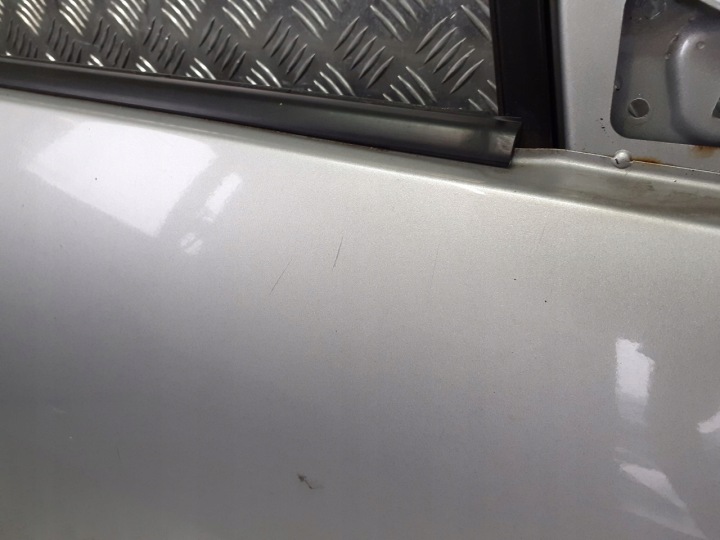 PORTES DROIT AVANT MAZDA 5 EY2