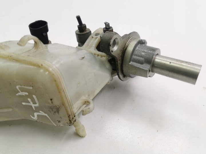 OPEL CORSA D POMPE DE FREIN 2007 0204051127