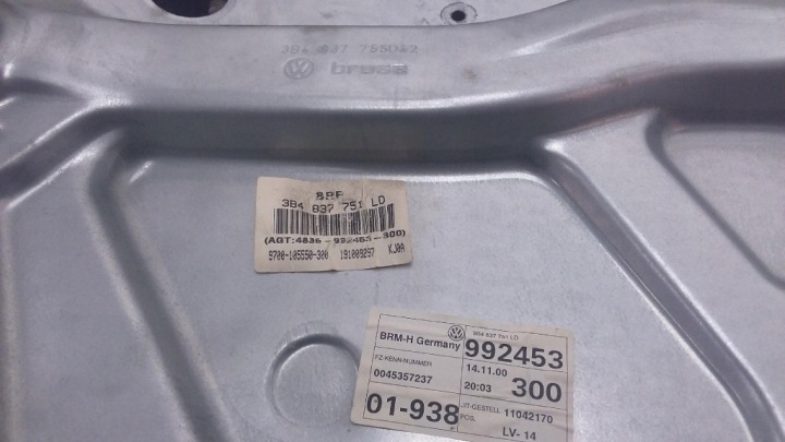 VW PASSAT B5 RESTYLAGE ÉLÉVATEUR VITRES AVANT GAUCHE 3B4837755D 3B4837751LD